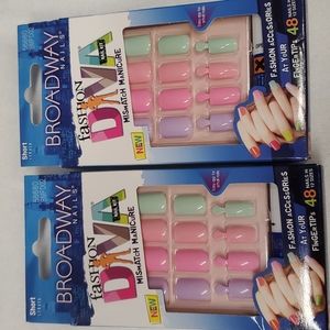 2 NEW Glue on Spring Easter Fake Broadway Nails